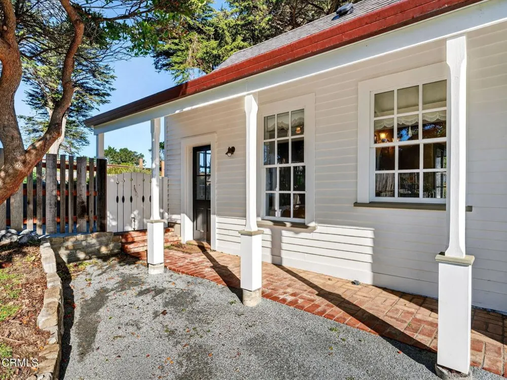 44900 Little Lake Road Mendocino, CA 95460
