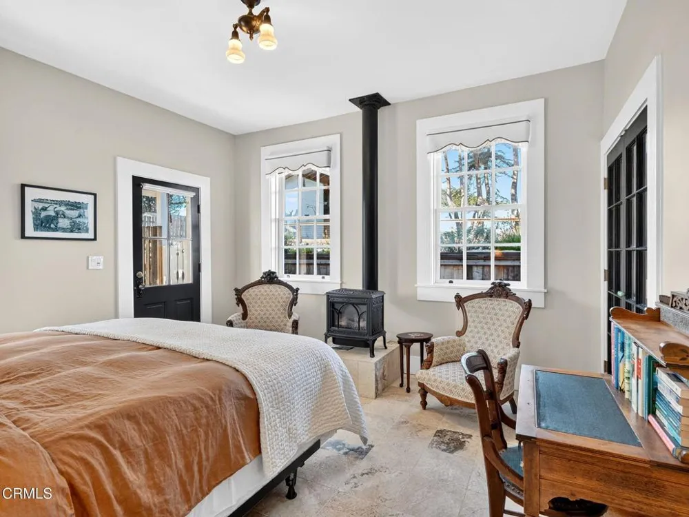44900 Little Lake Road Mendocino, CA 95460