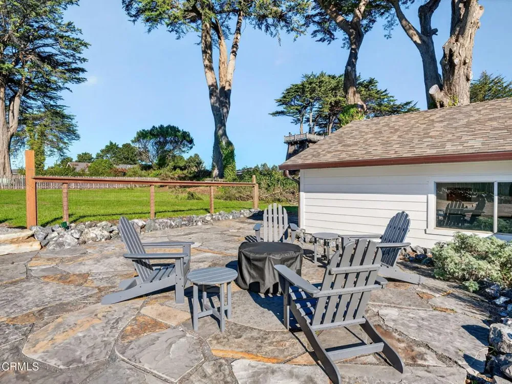 44900 Little Lake Road Mendocino, CA 95460