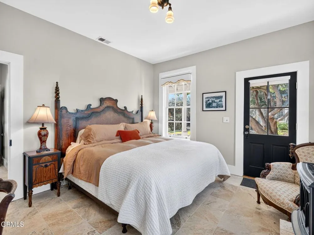 44900 Little Lake Road Mendocino, CA 95460