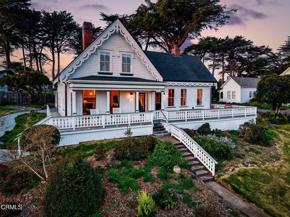 44900 Little Lake Road Mendocino, CA 95460