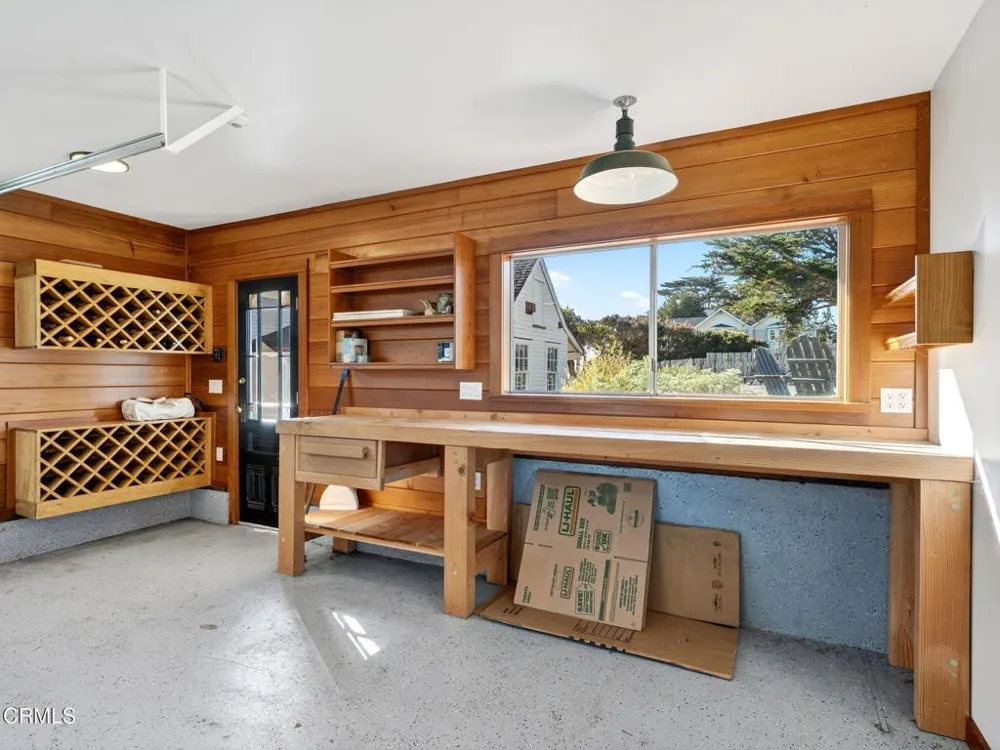 44900 Little Lake Road Mendocino, CA 95460