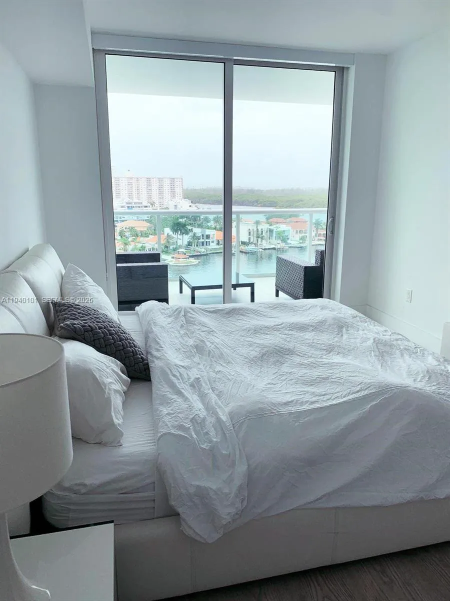 400 Sunny Isles Blvd #1120 Sunny Isles Beach, FL 33160
