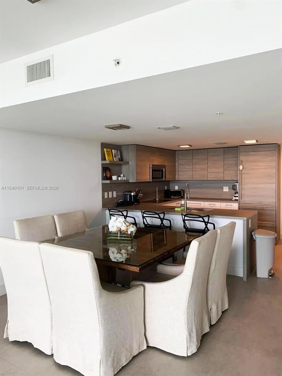 400 Sunny Isles Blvd #1120 Sunny Isles Beach, FL 33160