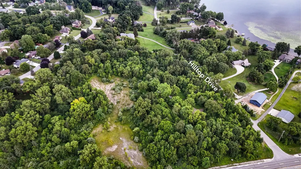 9915 Highland Road White Lake Charter Township, MI 48383
