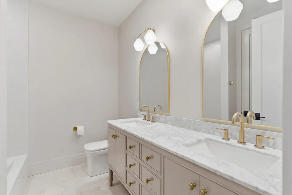 3750 Charlevoix Drive SE Cascade Charter Township, MI 49546