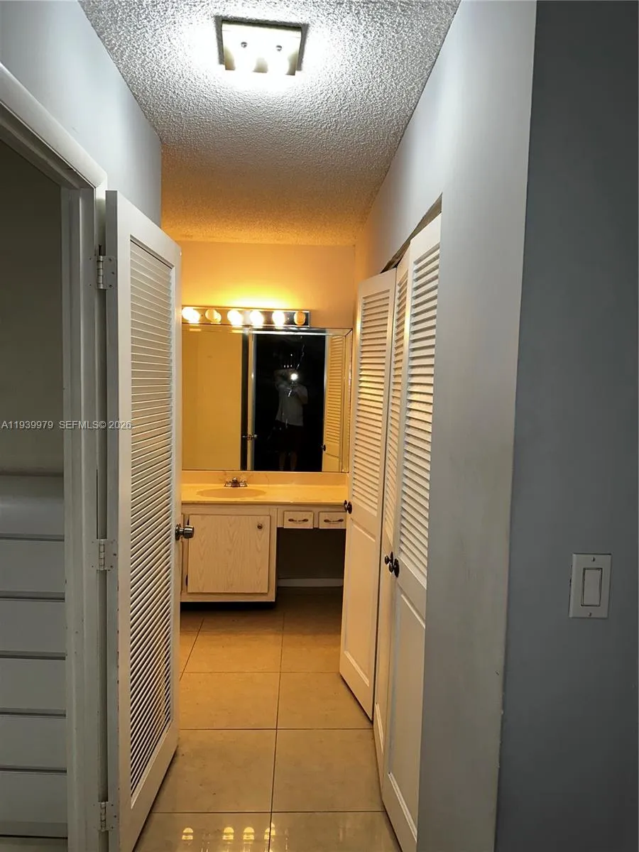 Address Not Shown Hollywood, FL 33019
