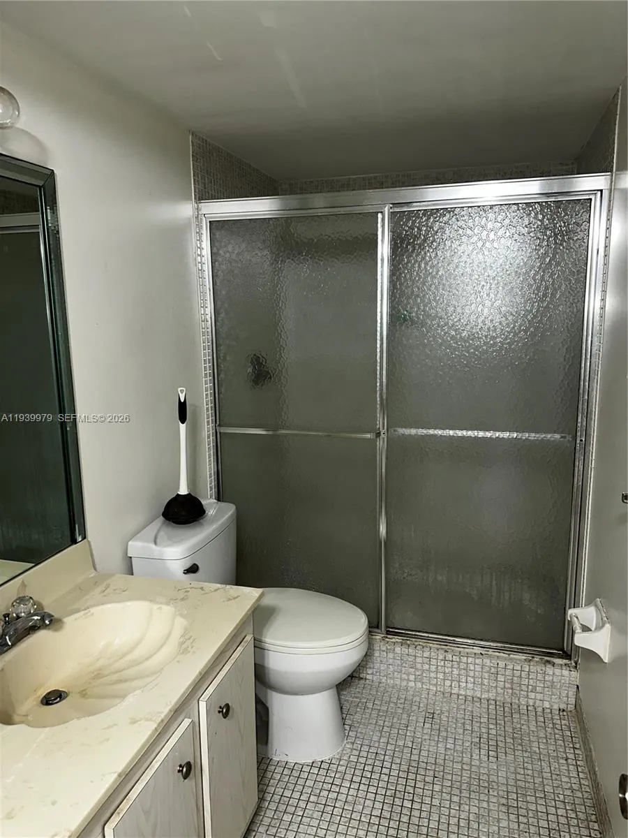 Address Not Shown Hollywood, FL 33019