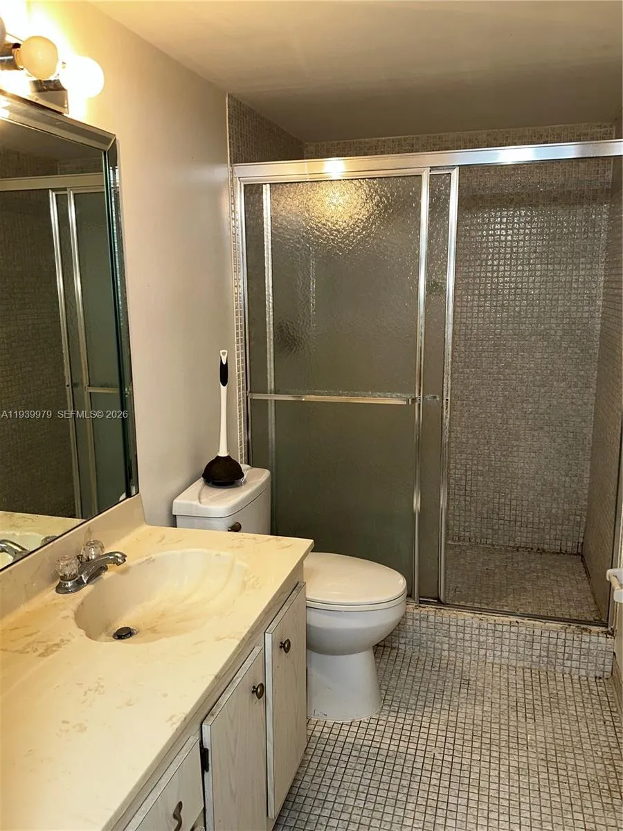 Address Not Shown Hollywood, FL 33019