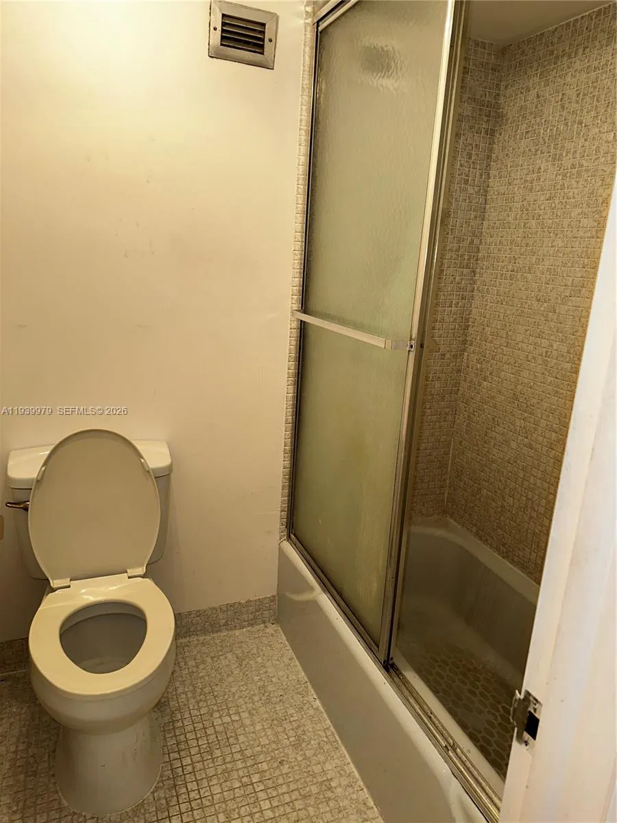 Address Not Shown Hollywood, FL 33019