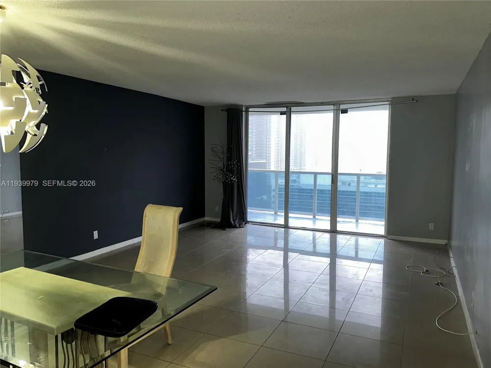 Address Not Shown Hollywood, FL 33019