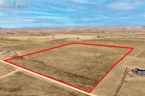 3235 Antelope Hill View