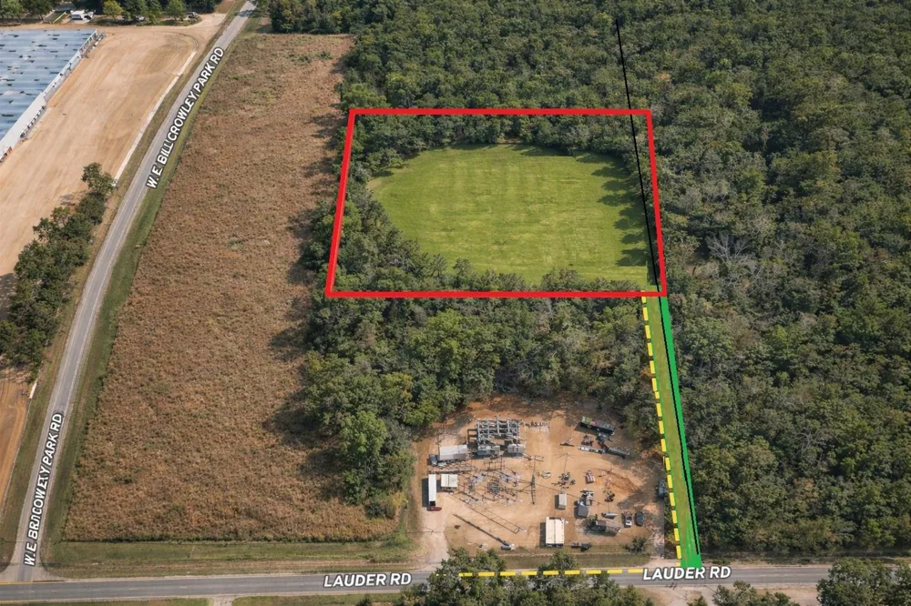 4705 Lauder Road Houston, TX 77039