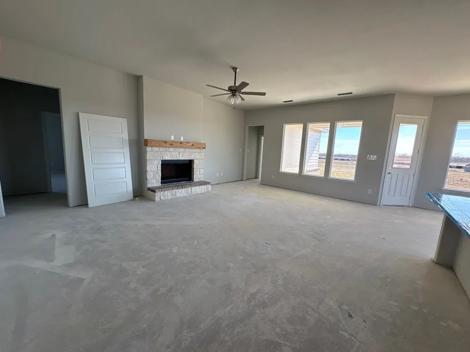 870 County Road 200 Valley View, TX 76272