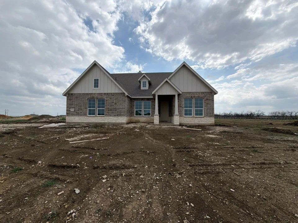 870 County Road 200 Valley View, TX 76272