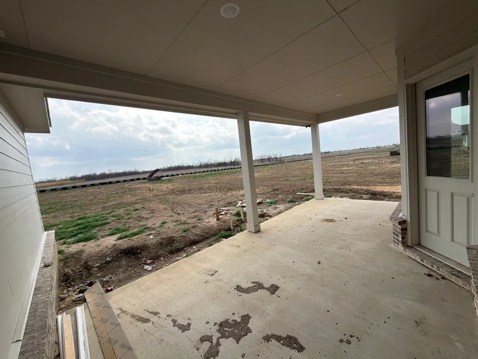 870 County Road 200 Valley View, TX 76272