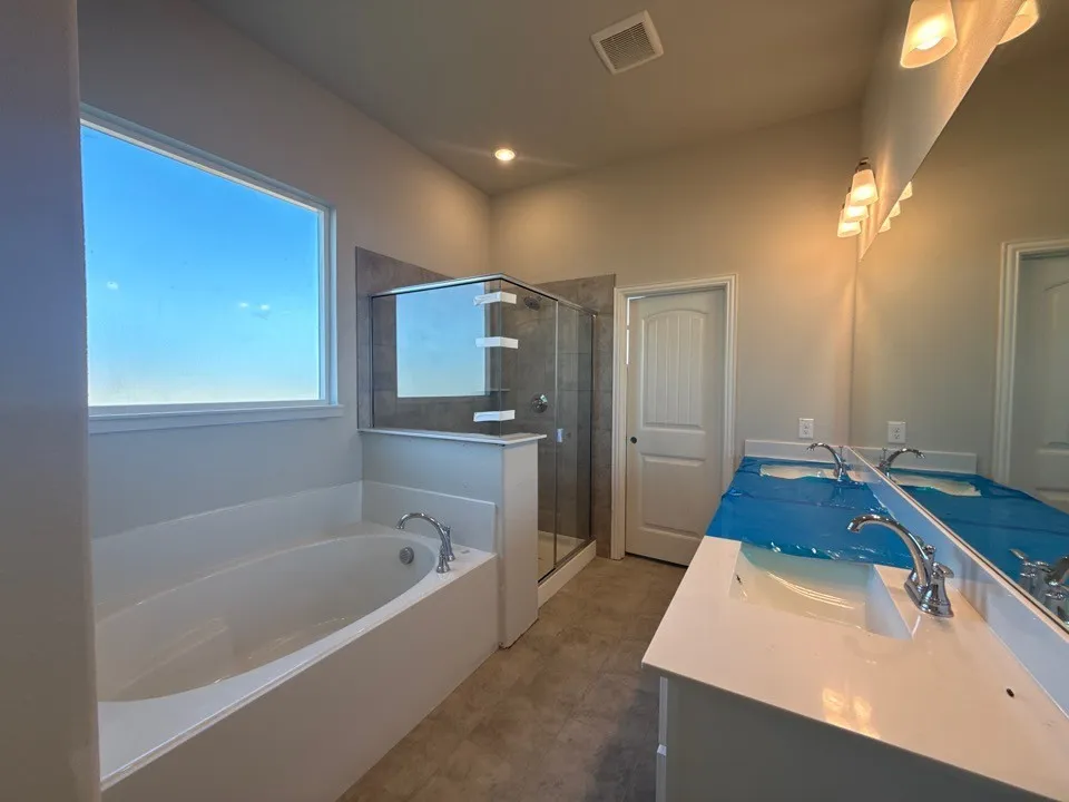 870 County Road 200 Valley View, TX 76272