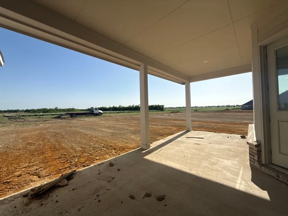 870 County Road 200 Valley View, TX 76272