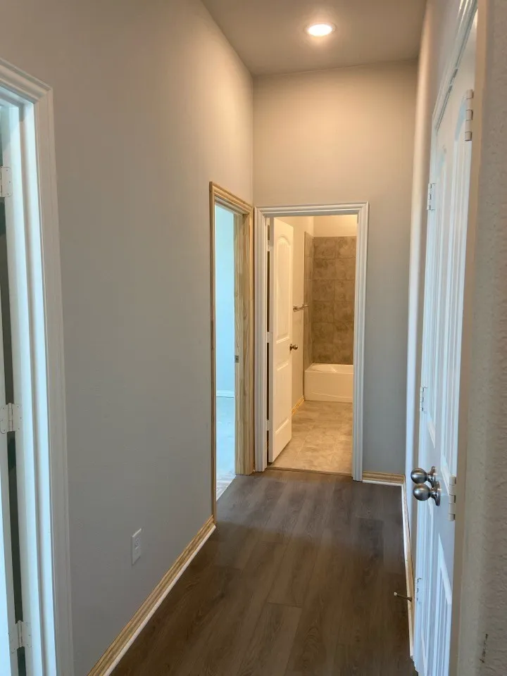 870 County Road 200 Valley View, TX 76272