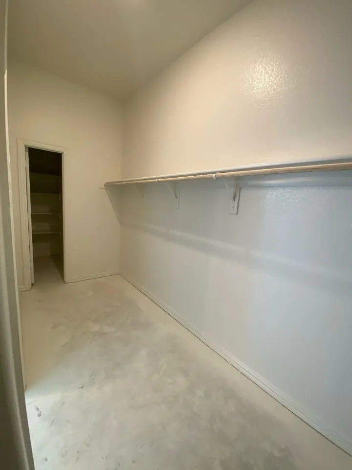 870 County Road 200 Valley View, TX 76272