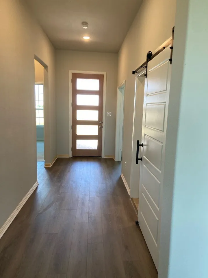 870 County Road 200 Valley View, TX 76272