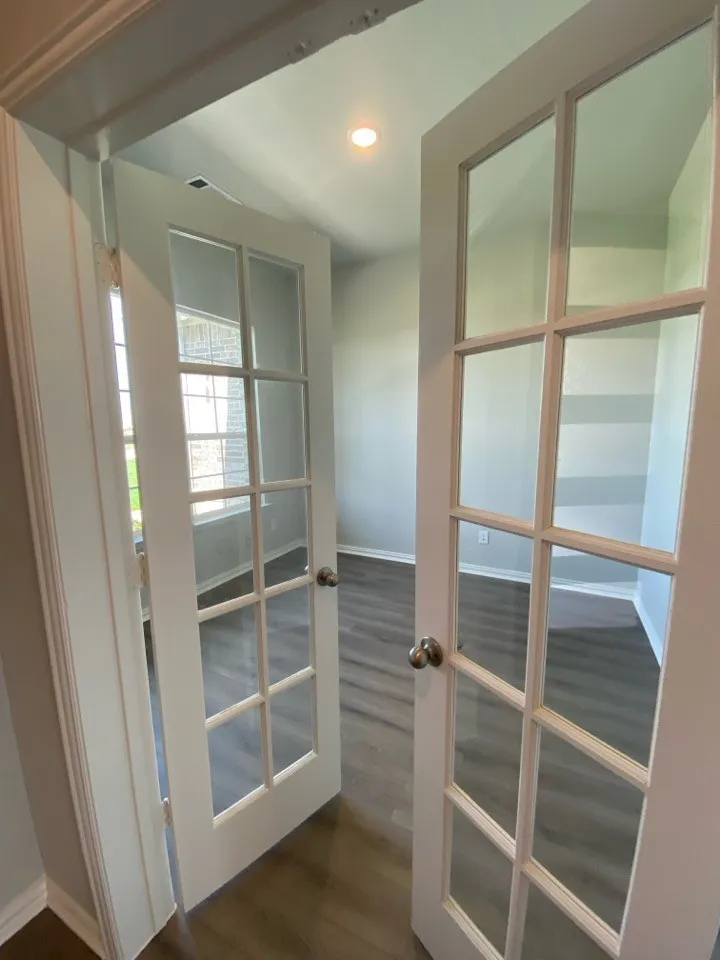 870 County Road 200 Valley View, TX 76272