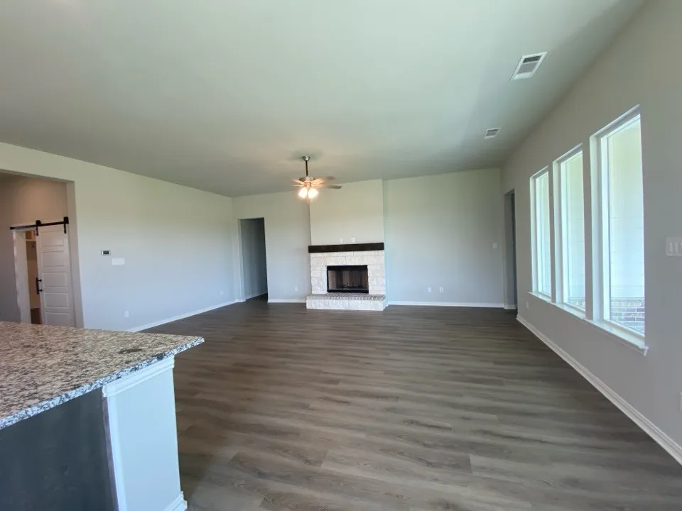 870 County Road 200 Valley View, TX 76272