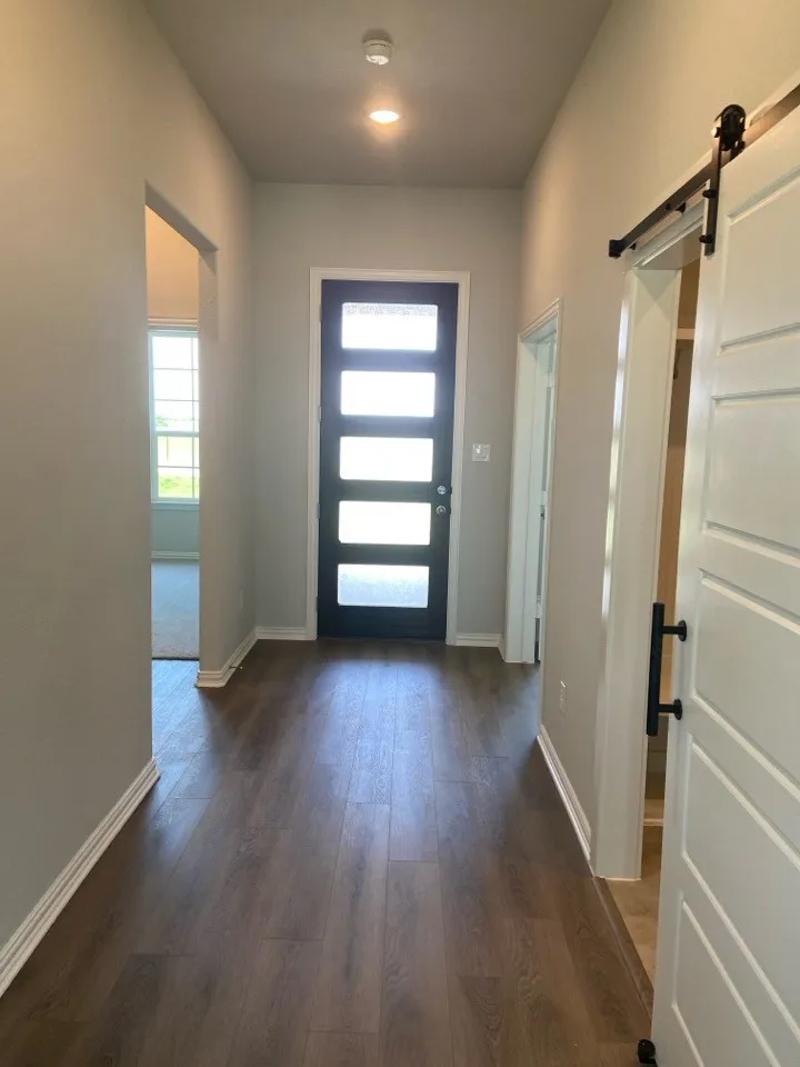 870 County Road 200 Valley View, TX 76272