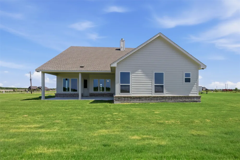 870 County Road 200 Valley View, TX 76272