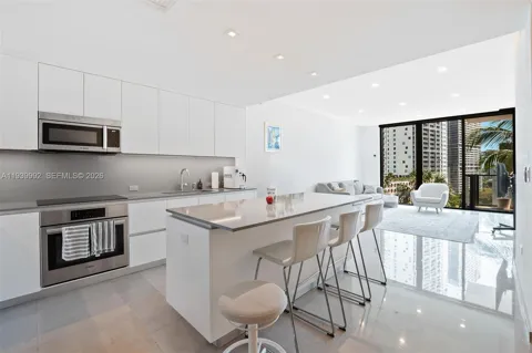 68 SE 6th Street #805