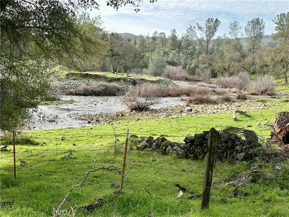 3224 Silver Bush Place Catheys Valley, CA 95306
