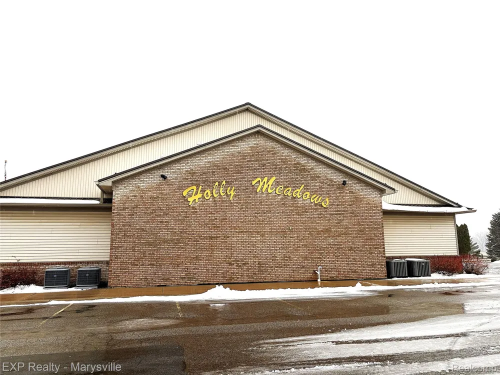 1 Putt-R Drive Mussey Township, MI 48014