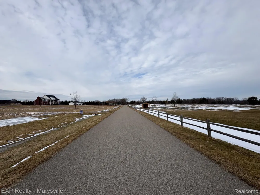 1 Putt-R Drive Mussey Township, MI 48014