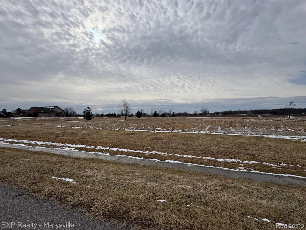 1 Putt-R Drive Mussey Township, MI 48014