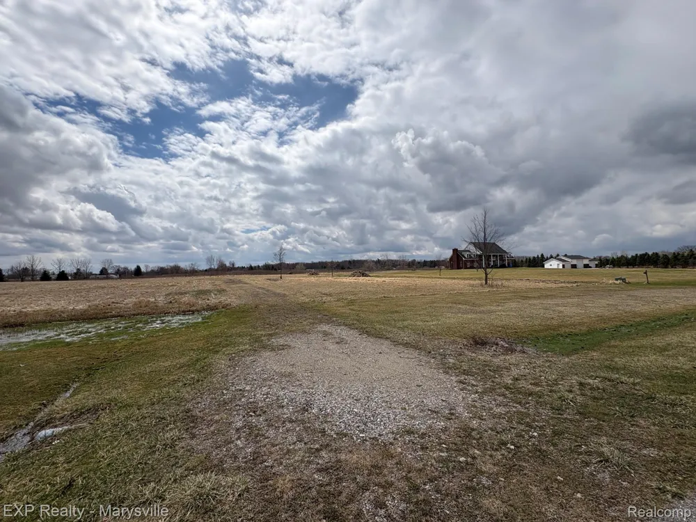 1 Putt-R Drive Mussey Township, MI 48014