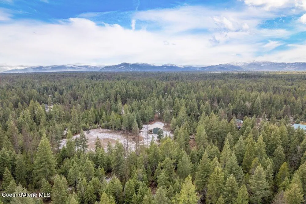 35430 St Joe Drive Spirit Lake, ID 83869