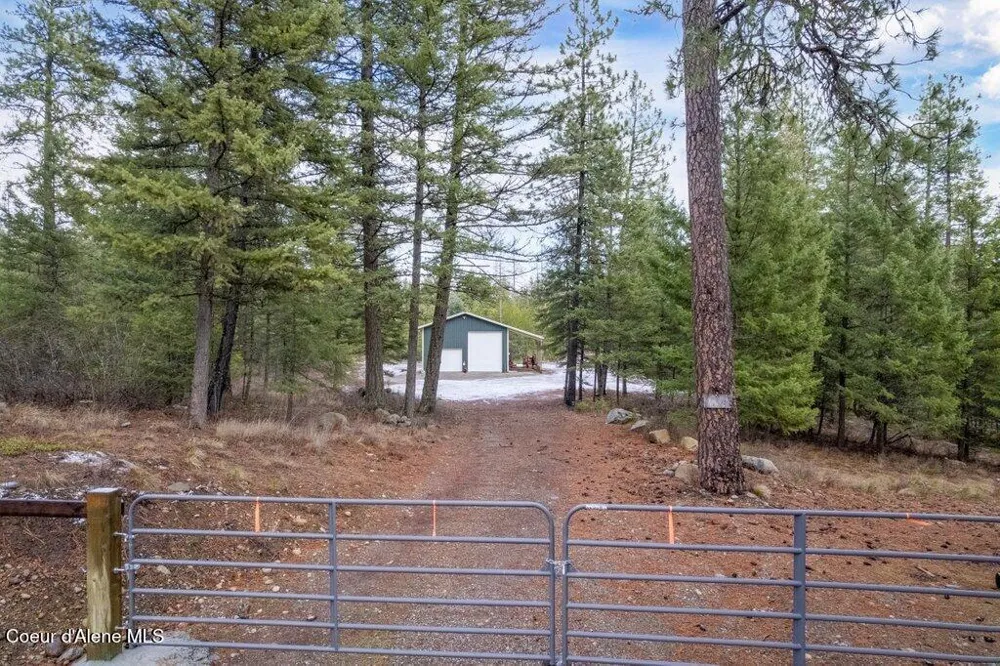 35430 St Joe Drive Spirit Lake, ID 83869