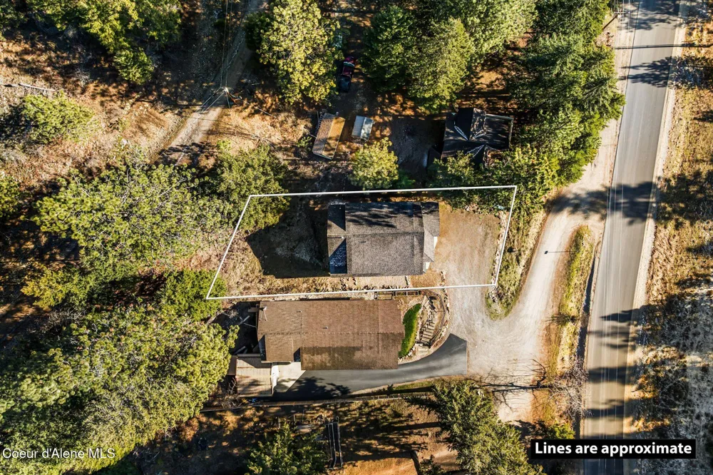 21 Midlake Drive Sagle, ID 83860