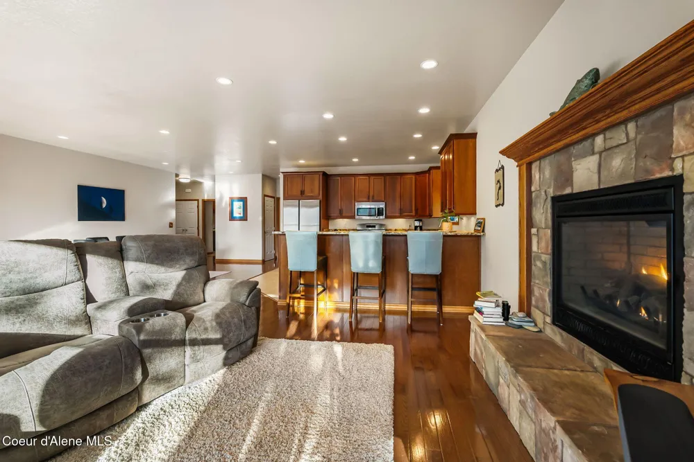 21 Midlake Drive Sagle, ID 83860