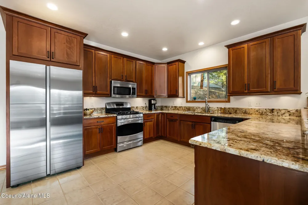 21 Midlake Drive Sagle, ID 83860