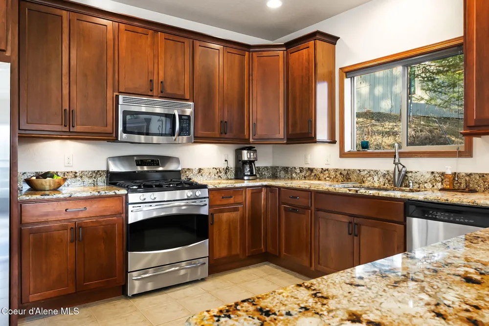 21 Midlake Drive Sagle, ID 83860