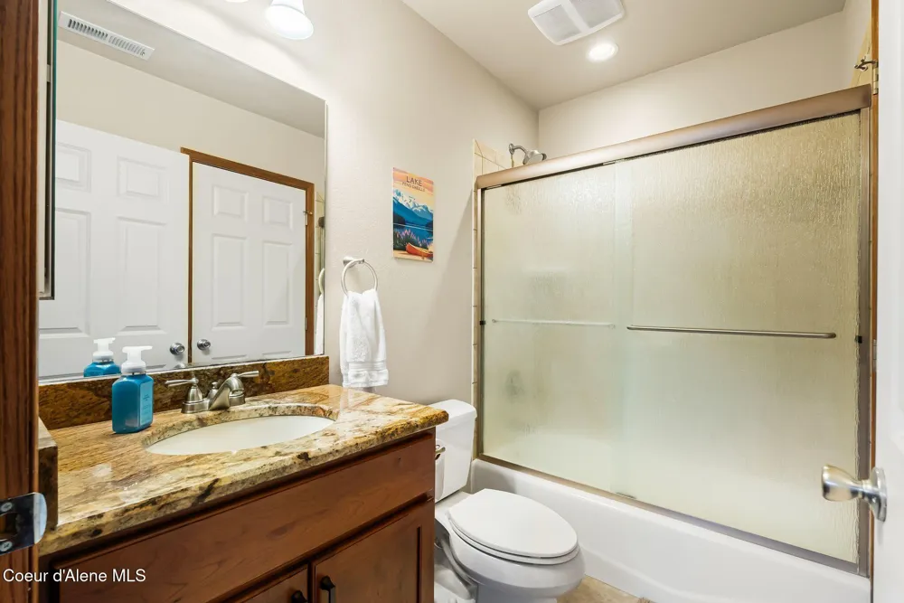 21 Midlake Drive Sagle, ID 83860