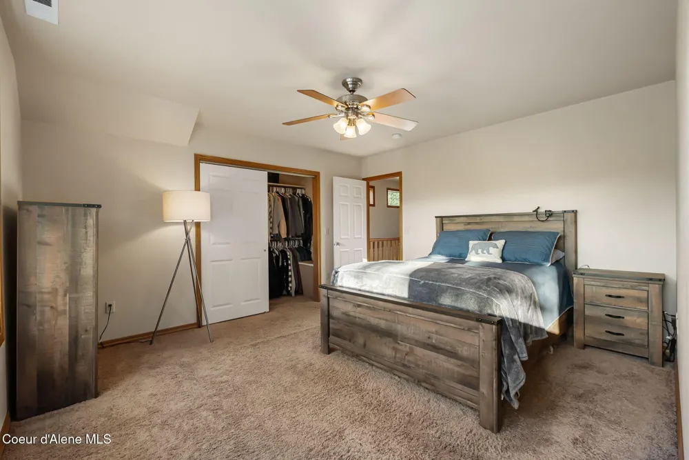 21 Midlake Drive Sagle, ID 83860