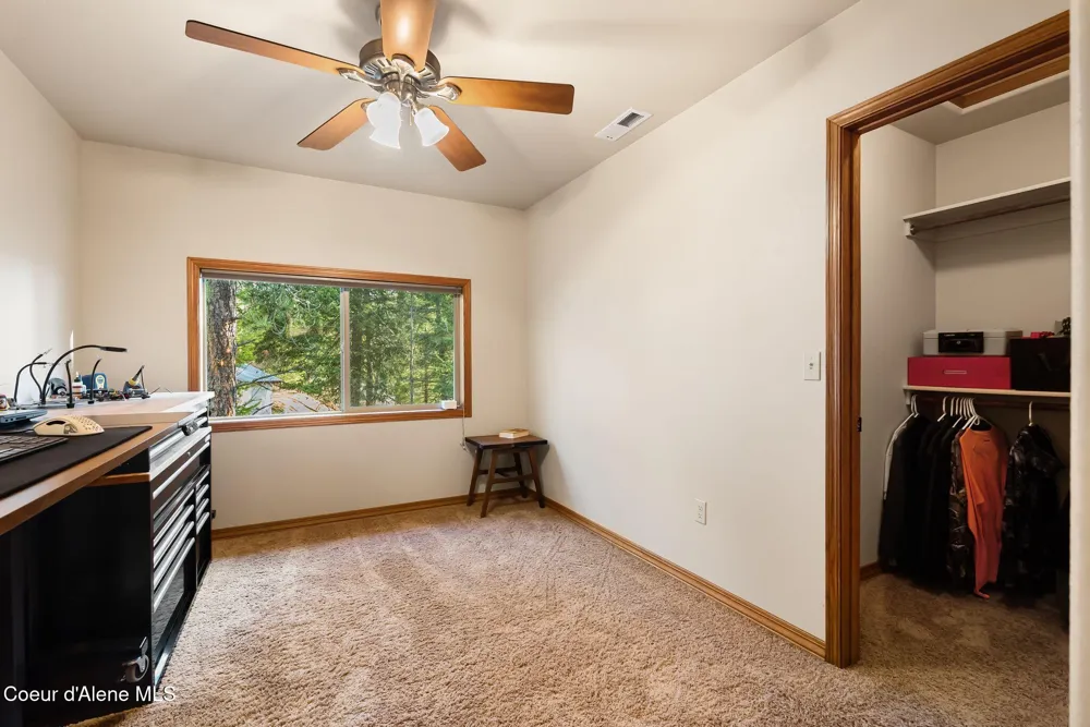21 Midlake Drive Sagle, ID 83860
