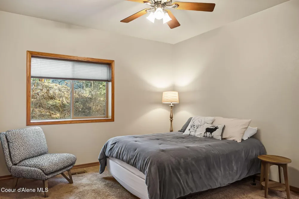 21 Midlake Drive Sagle, ID 83860