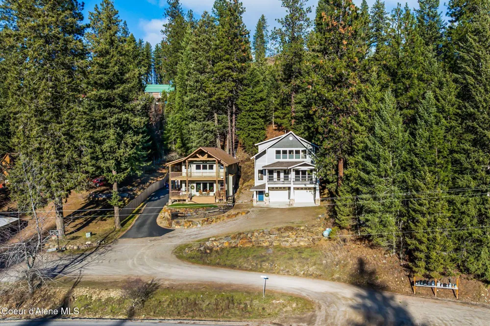 21 Midlake Drive Sagle, ID 83860
