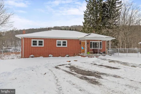 107 SHADE HOLLOW ROAD