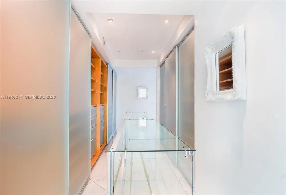 1643 Brickell Ave #2902 Miami, FL 33129