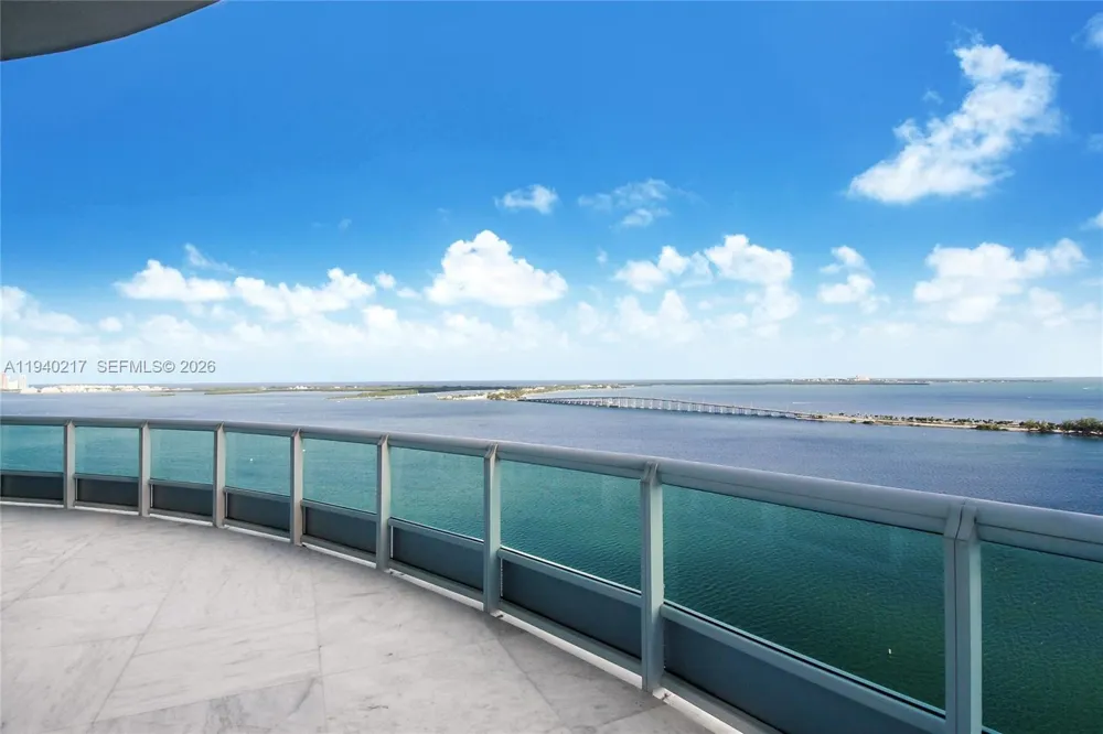 1643 Brickell Ave #2902 Miami, FL 33129