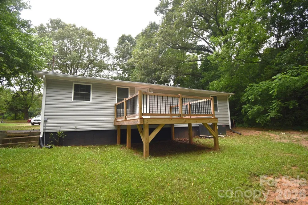 2823 JT Posse Drive Claremont, NC 28610